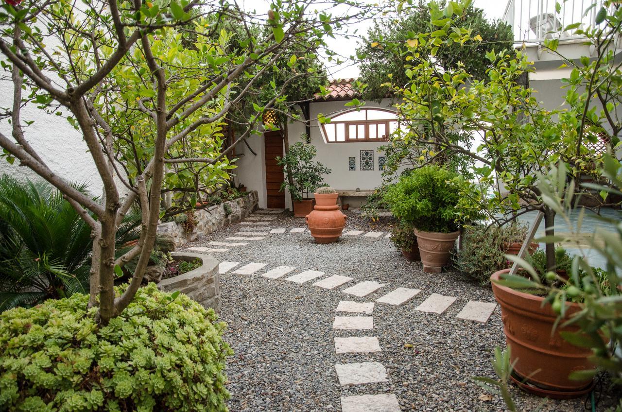 Cipressa Seaside Holiday Apartment - Unique Location מראה חיצוני תמונה